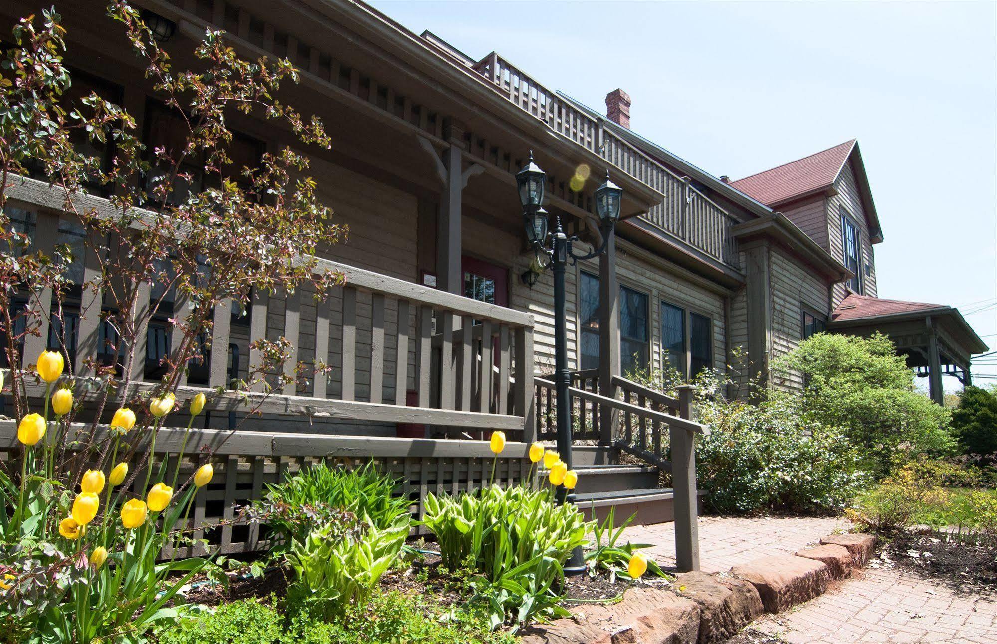 Shipwright Inn Charlottetown Extérieur photo